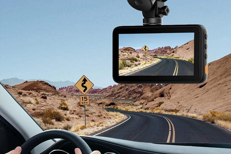 Il settore delle dashcam automobilistiche si concentra sulla qualità delle immagini e sugli avvisi intelligenti